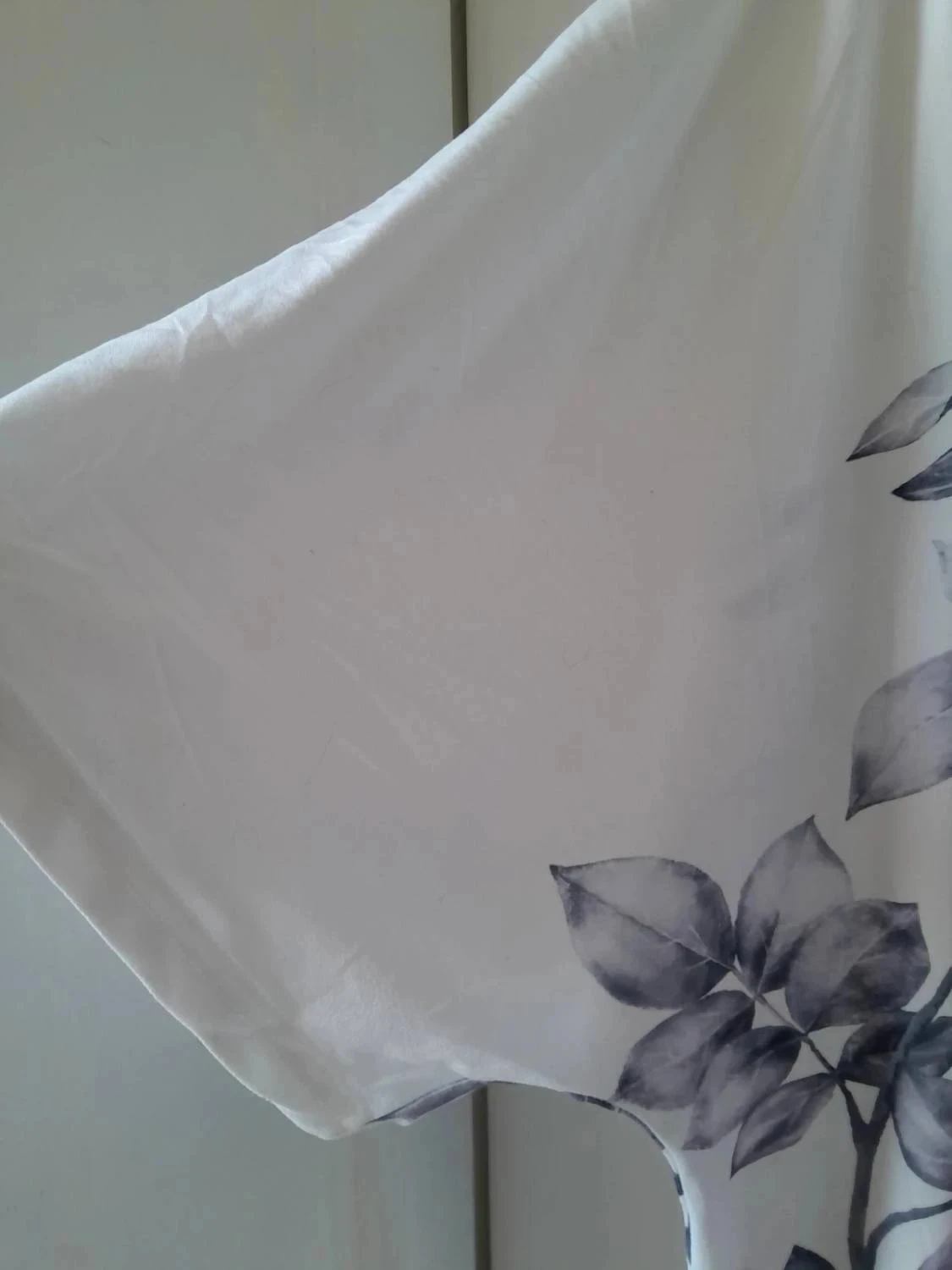 Asymmetrische tuniek, dames, maat 5XL, kleuren wit met roze bloemen – photo 4